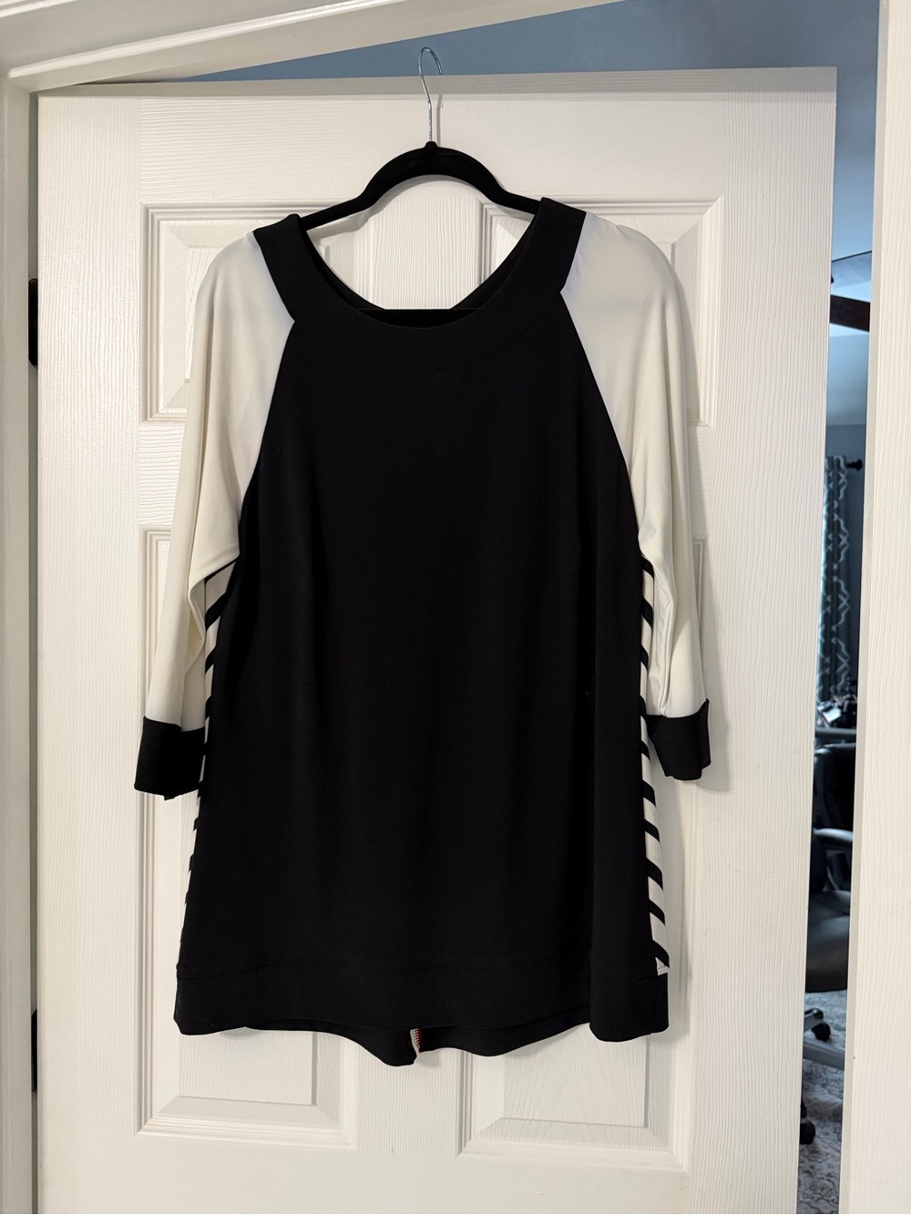 Frank Lyman Design Black Dress with White Raglan Sleeves